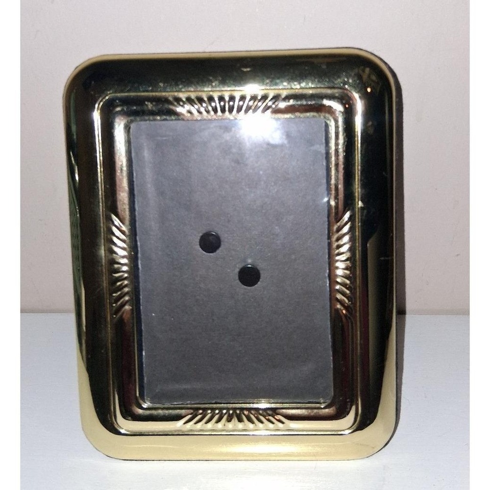 Vintage Brass Tone Rounded Corner Picture Frame 4.75x3.25